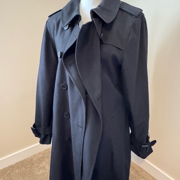 London Fog Women’s Classic Double-Breasted Black Trench Coat - Picture 3 of 12